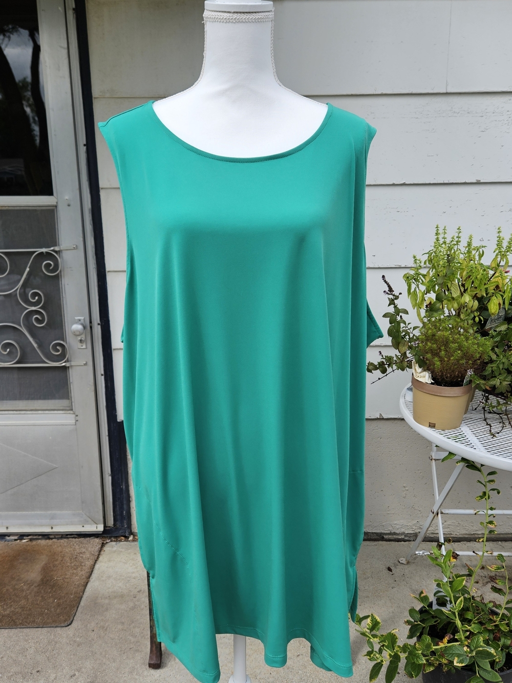 Susan Graver *Green* Sleeveless Top With Pockets